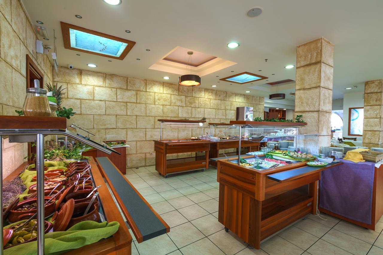 Aparthotel Anthos