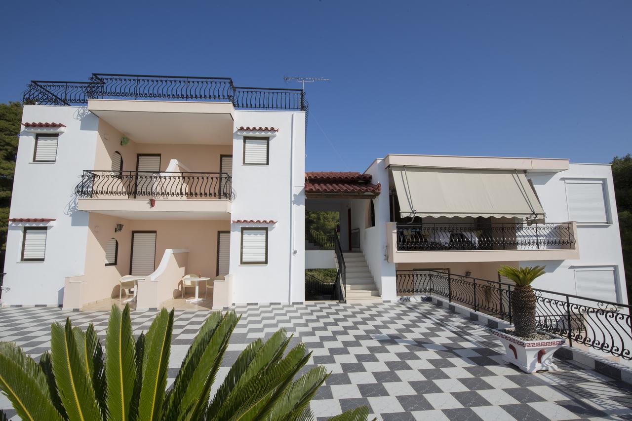Aparthotel Pefkides Aegina Boutique 2*