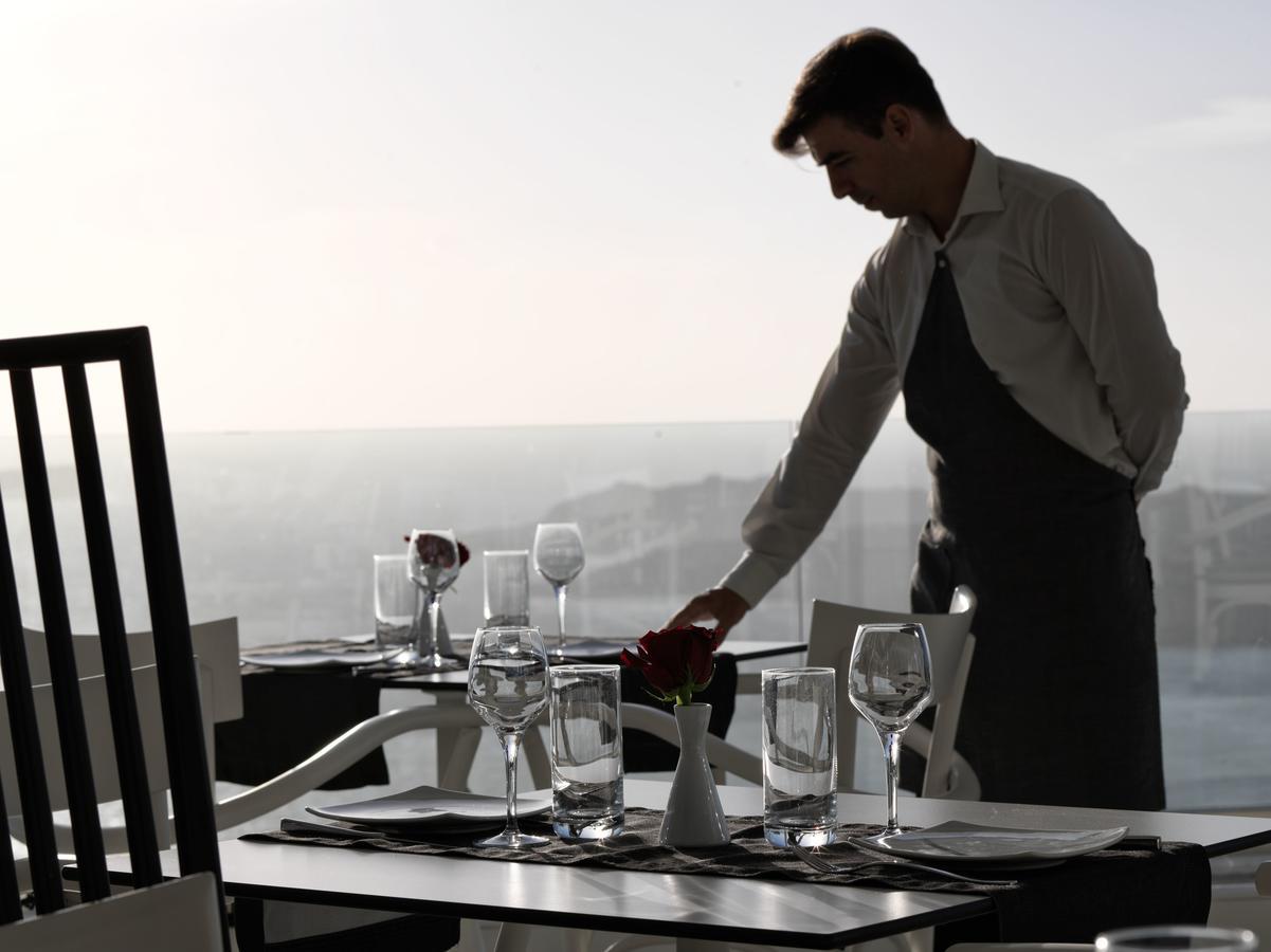 Lilium Santorini Hotel