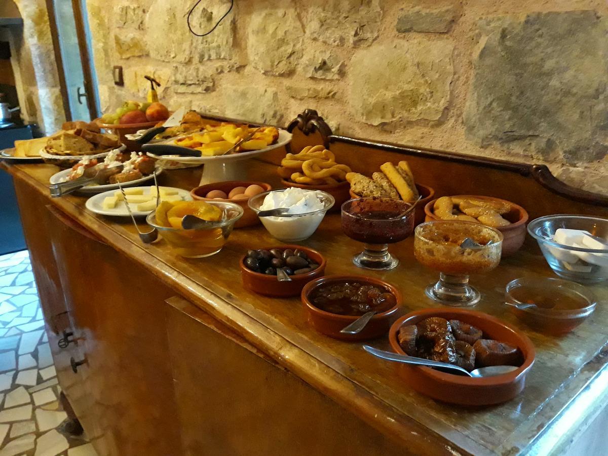 Messana Guest house *