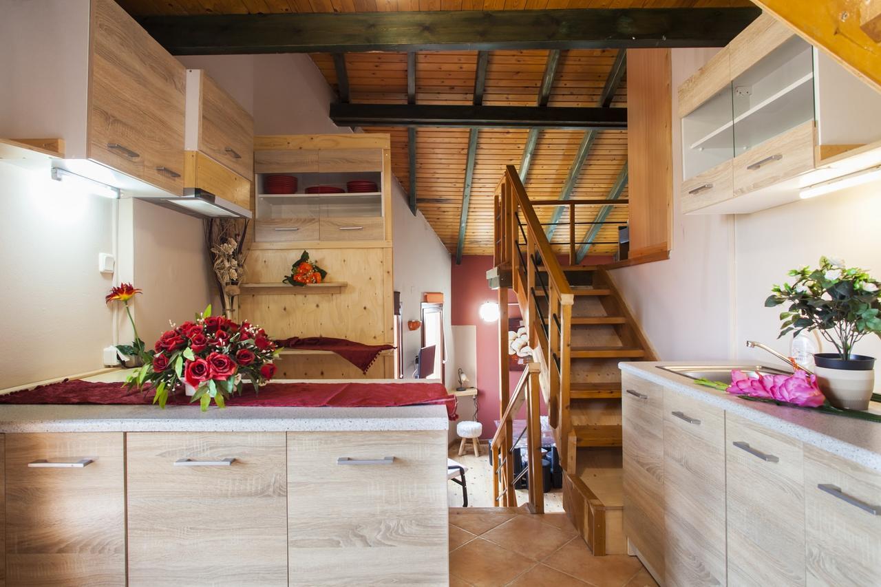 Aparthotel Estate Kares 4*
