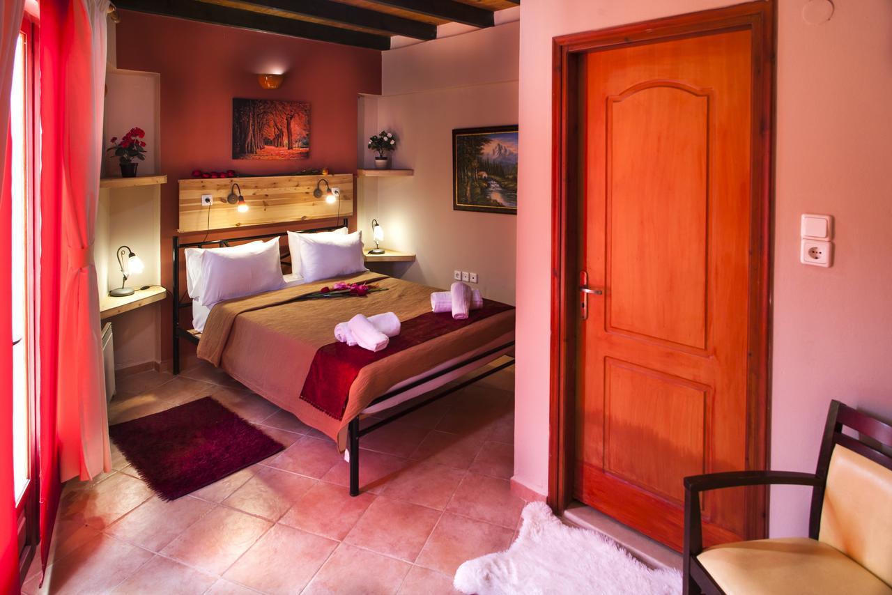 Aparthotel Estate Kares 4*