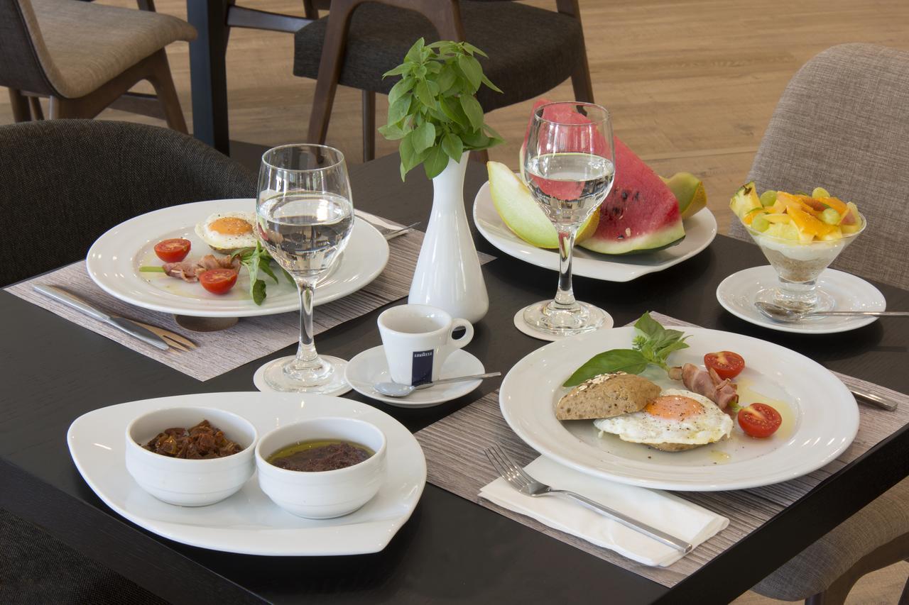 Athens Avenue Hotel Hotel
