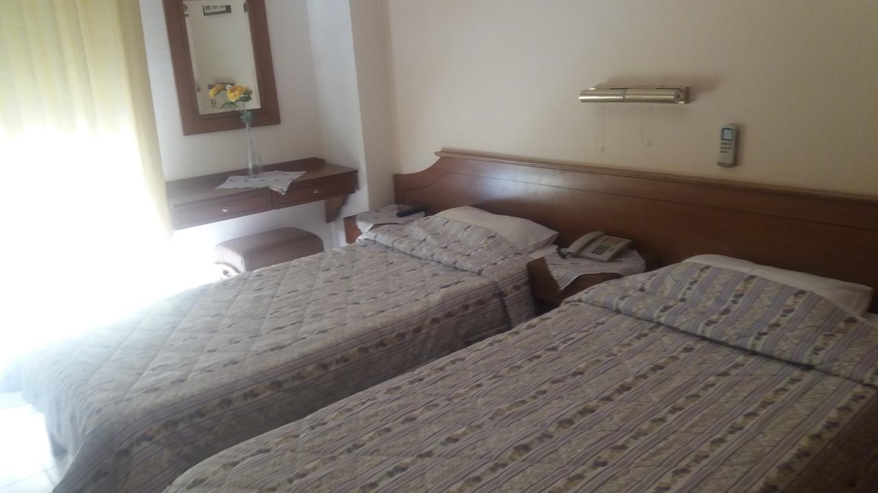 Pyrassos Guest house *