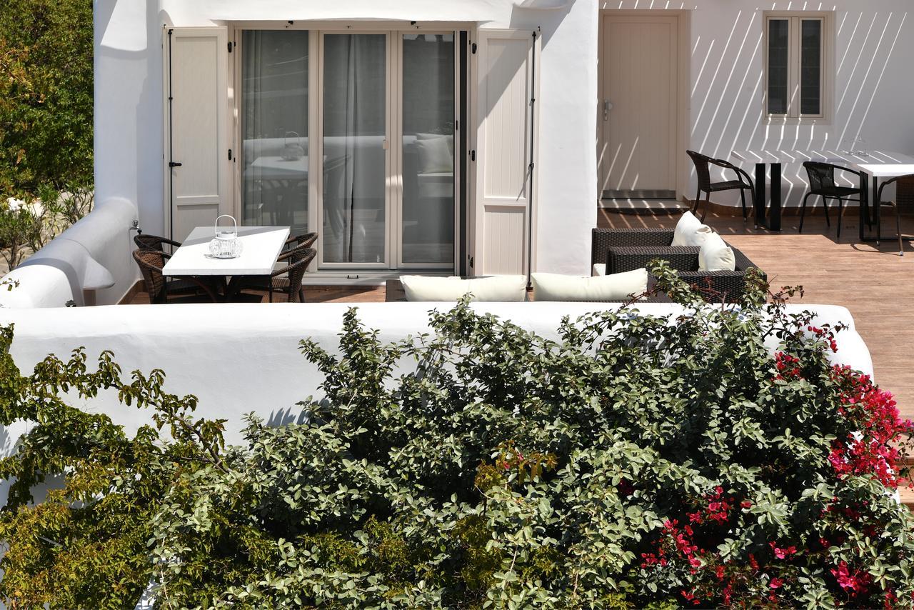 Paros Butterfly Pounda
