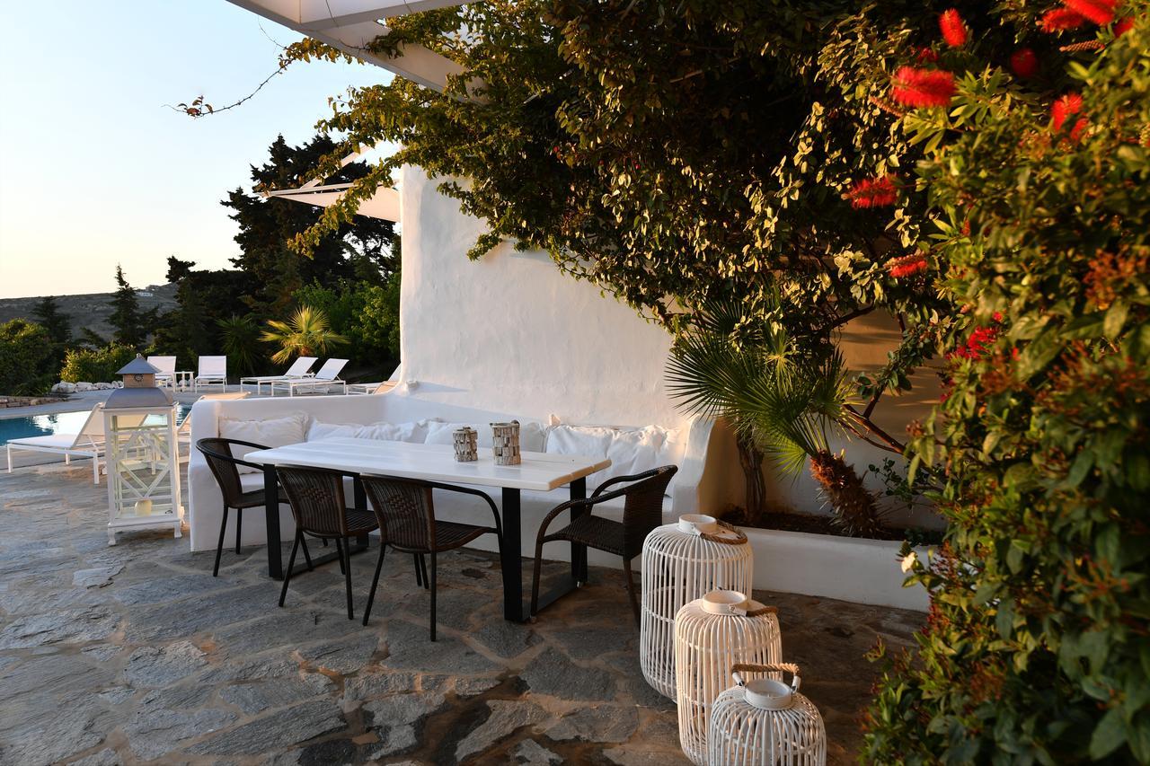 Paros Butterfly Pounda