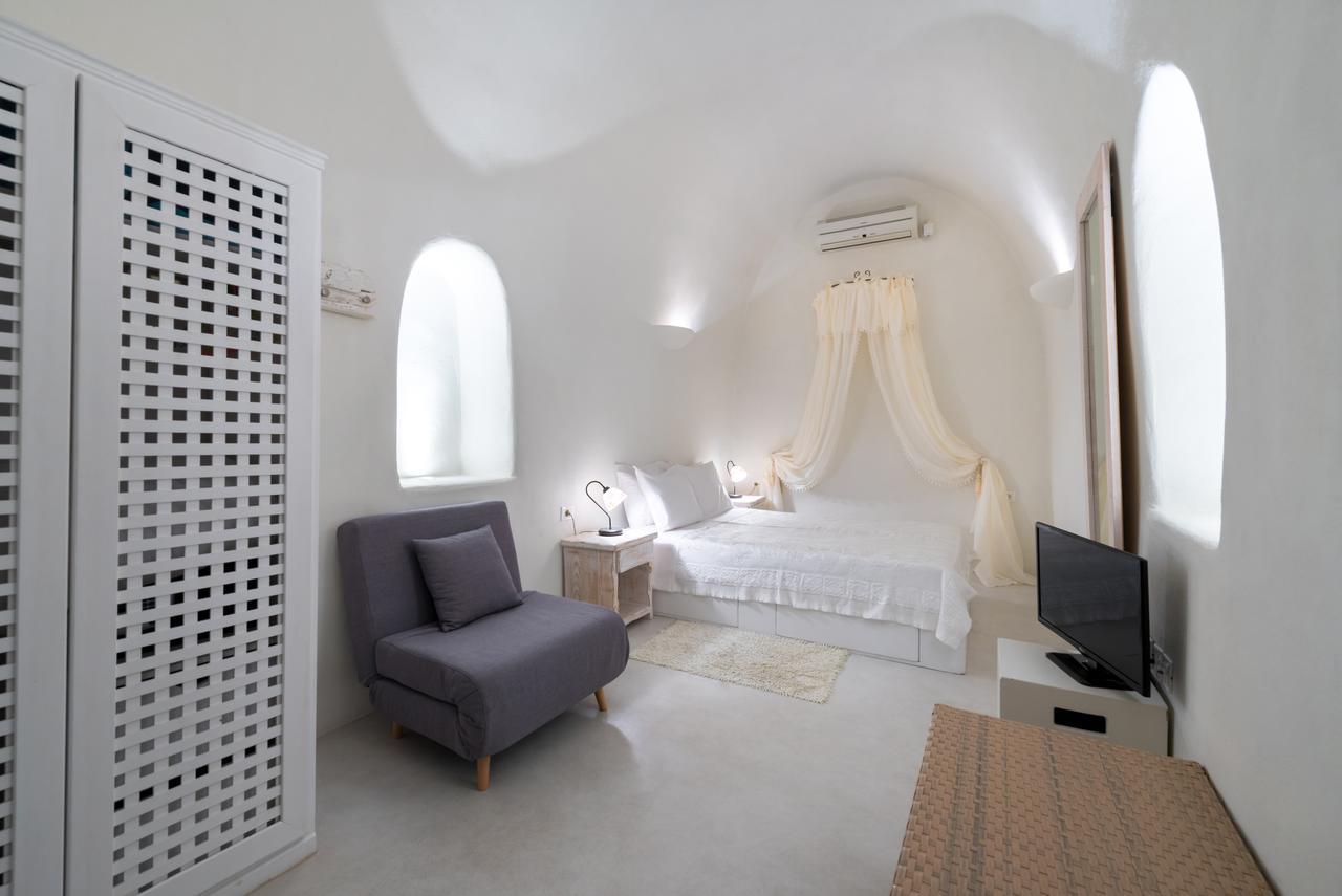 Christina's Cave House