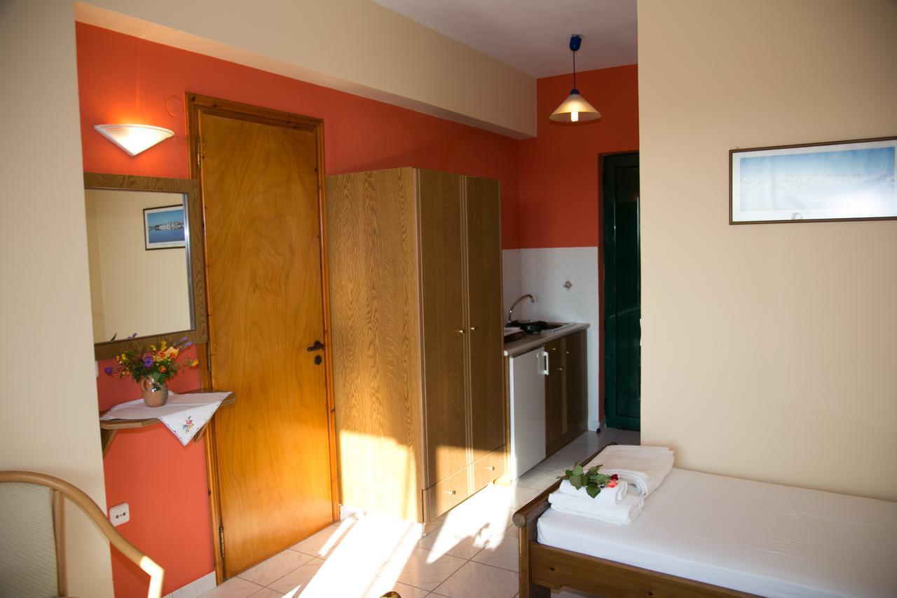 Apartment Almyros & *