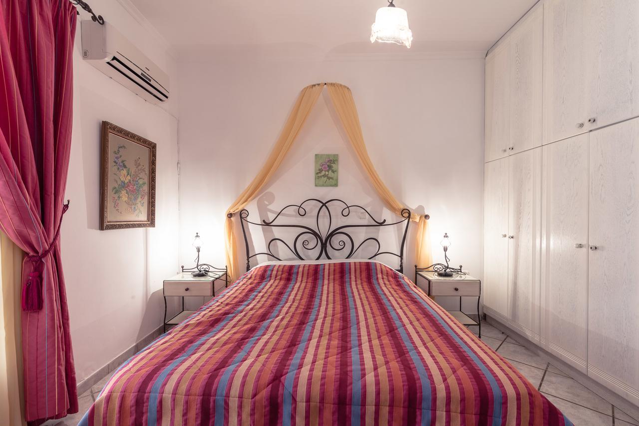 Hotel Yianna 2*