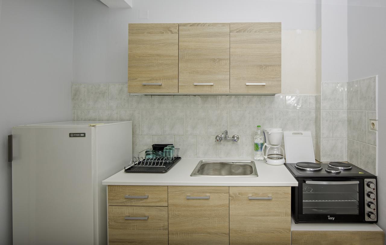 Pefkides Aegina Boutique Aparthotel 2*