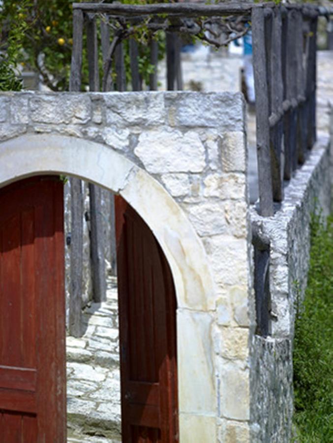 Pervola Petit Aparthotel 3*
