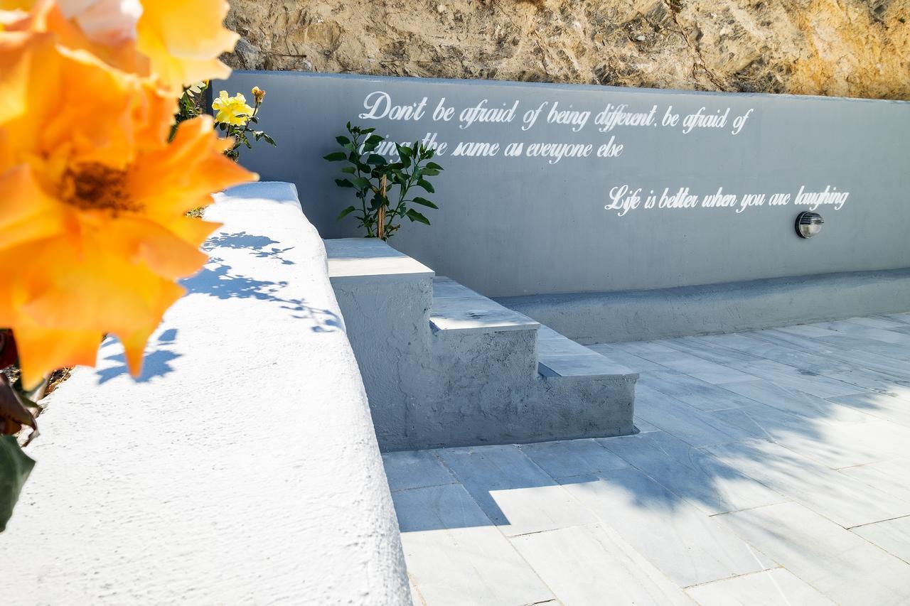 Nereids * Parikia (Paros)