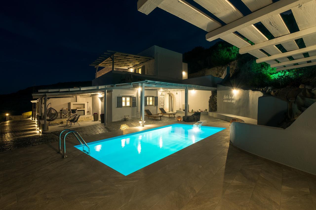 Nereids * Parikia (Paros)