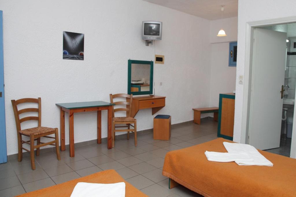 Mareva Apartment *