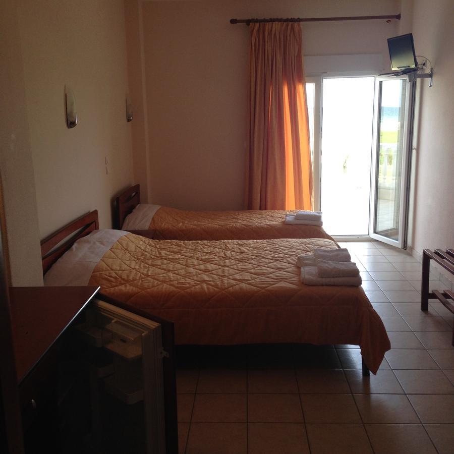 Akrogiali Hotel
