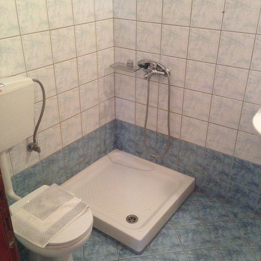 Akrogiali Hotel 2*