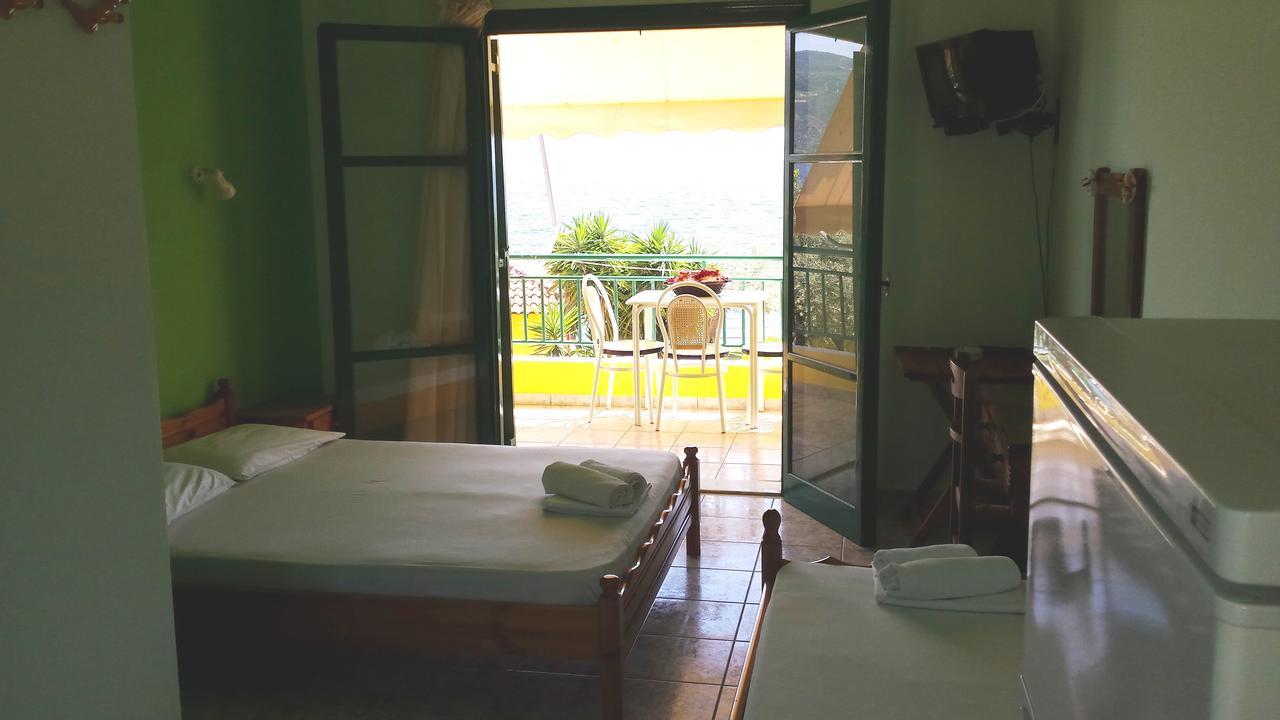 Makris Aparthotel *