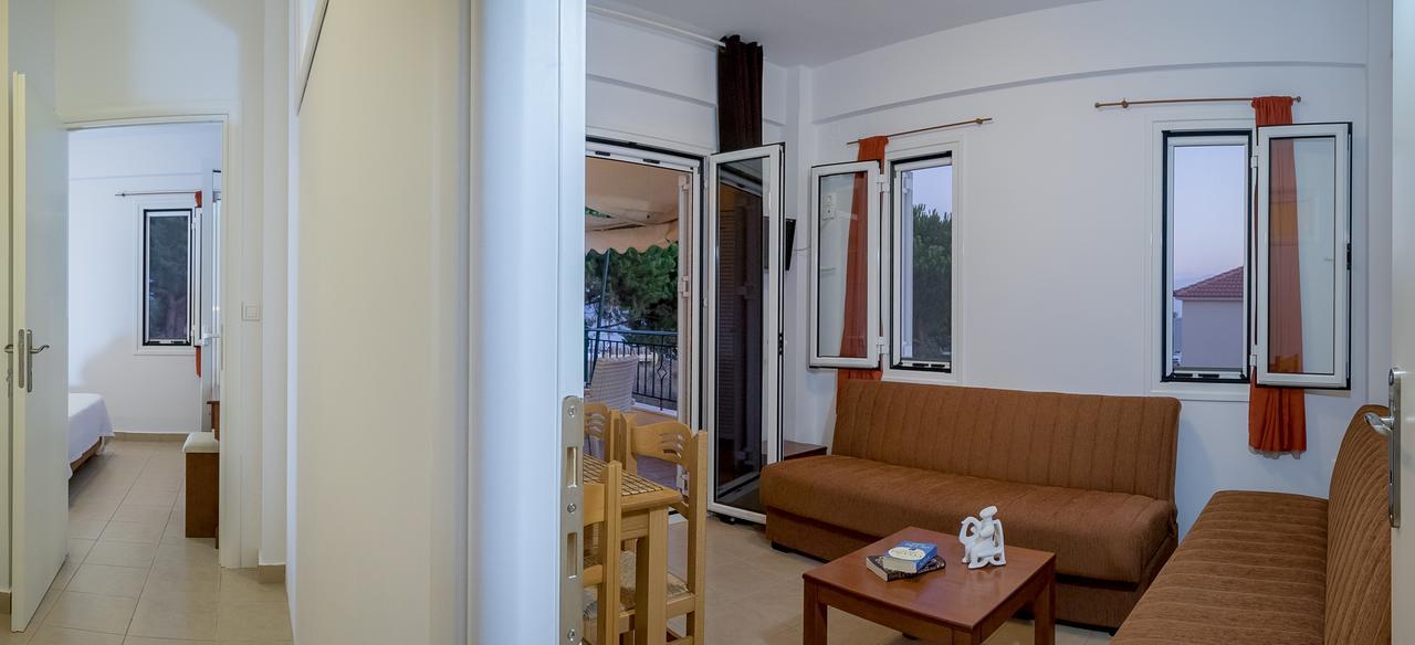 Romanos Aparthotel Romanos (Messenia)