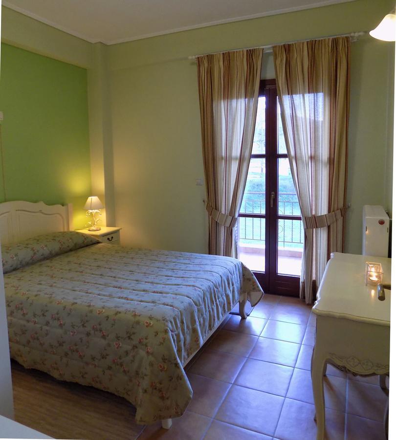 Zaggou Aparthotel Amfiklia