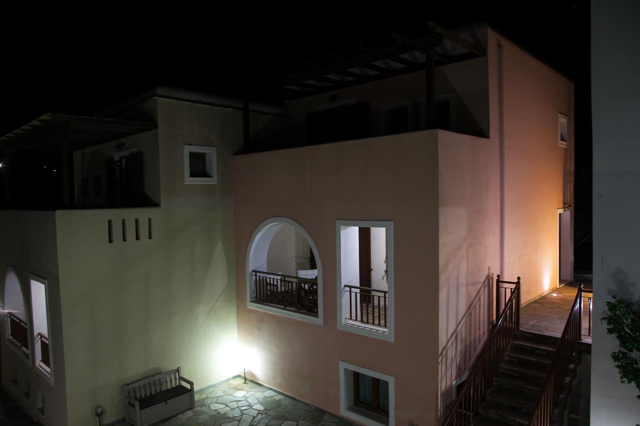 Ionia 2* Agios Petros (Andros)