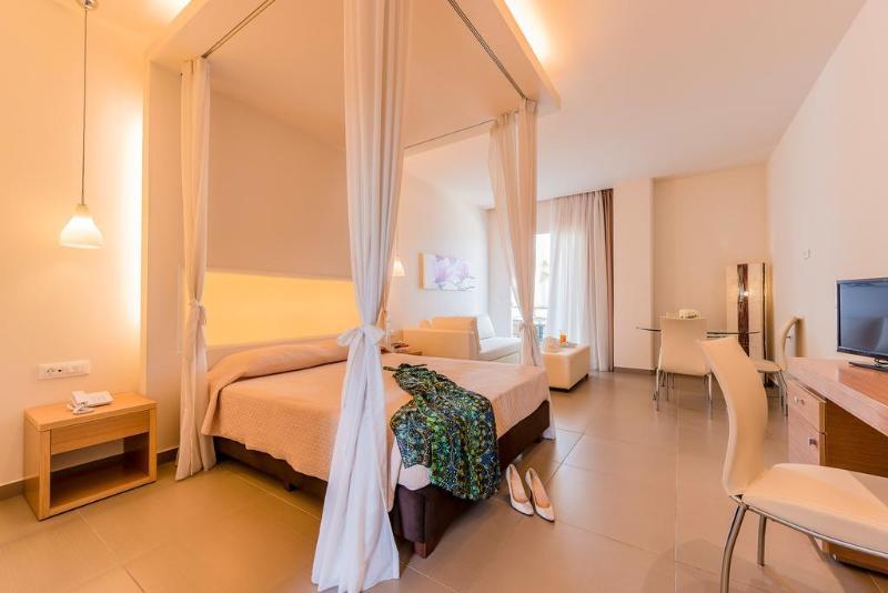 Hotel Bay Afantou