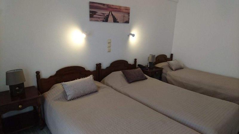 Ino 3* Kamari (Santorini)