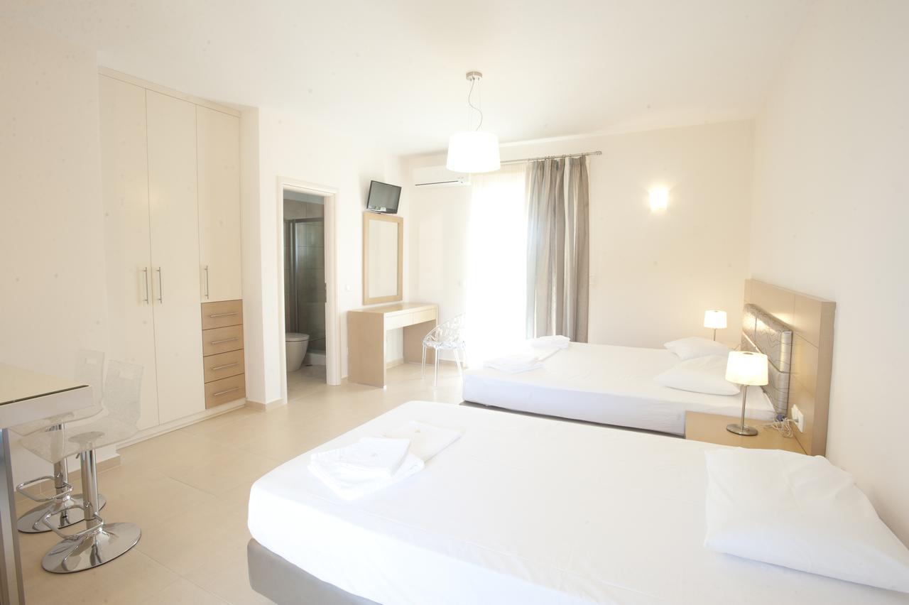 Georgio Seaside Aparthotel Finikounta