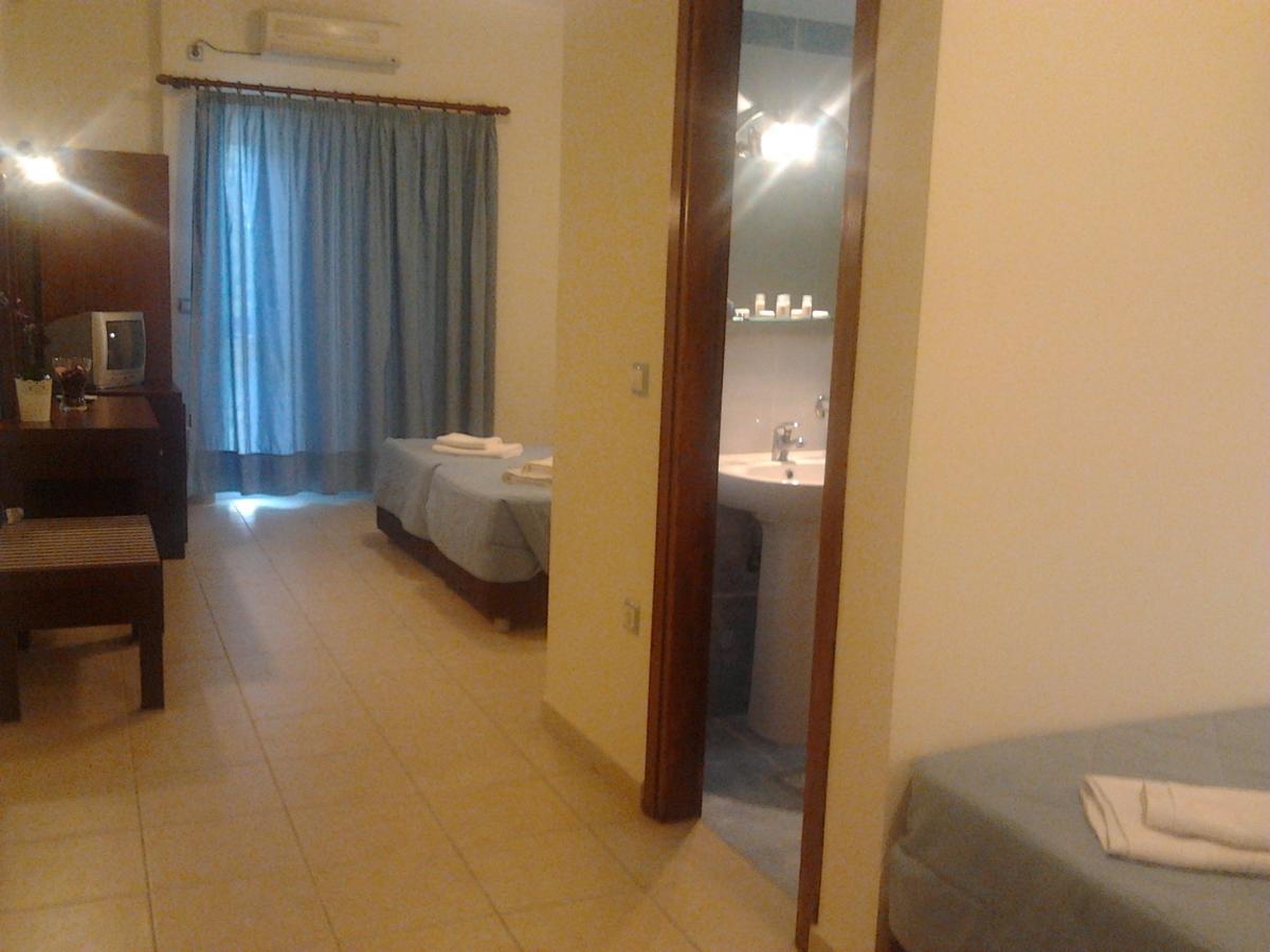 Hotel Ionion Star 2*