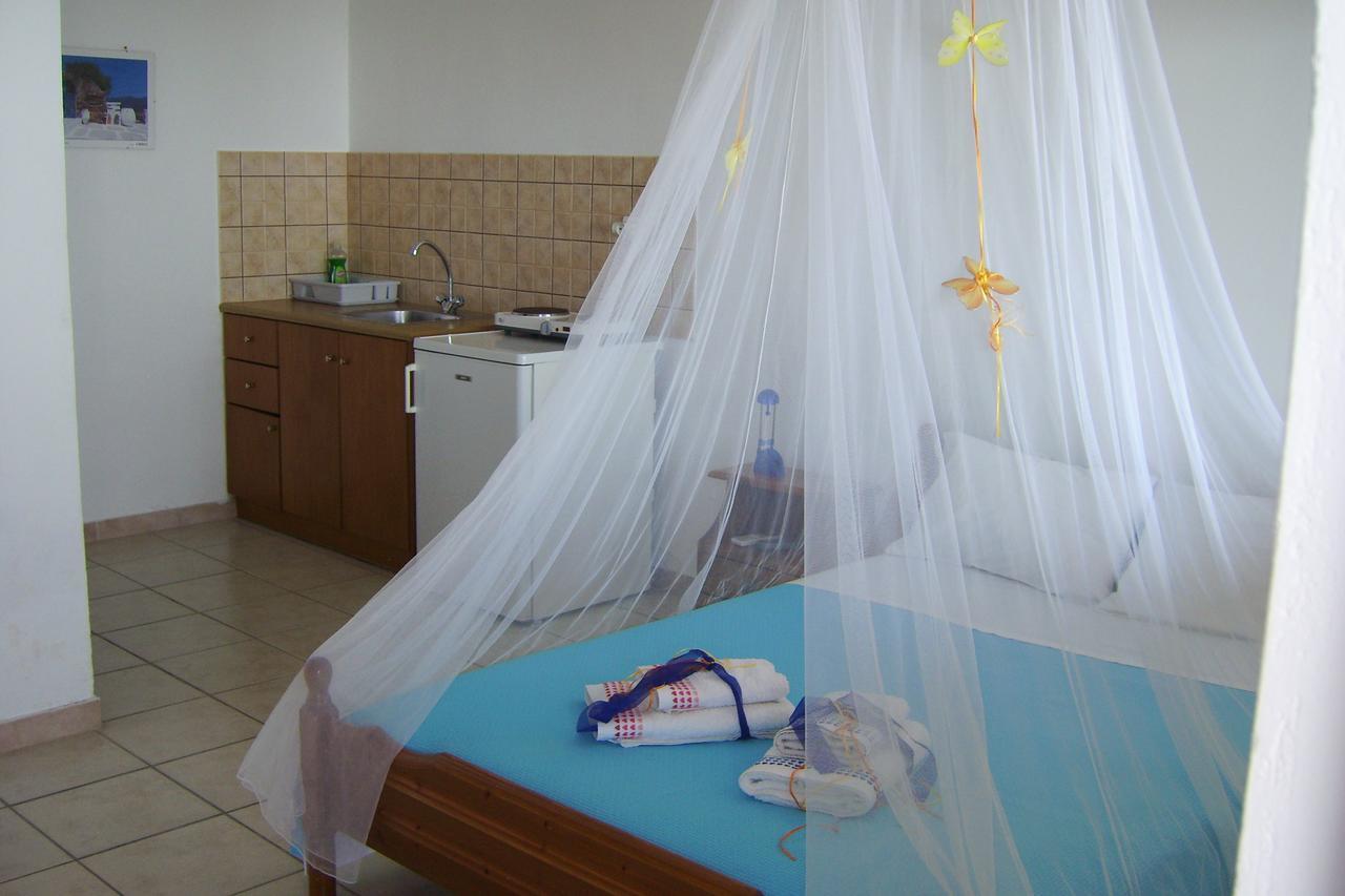 Aparthotel Avra 3*