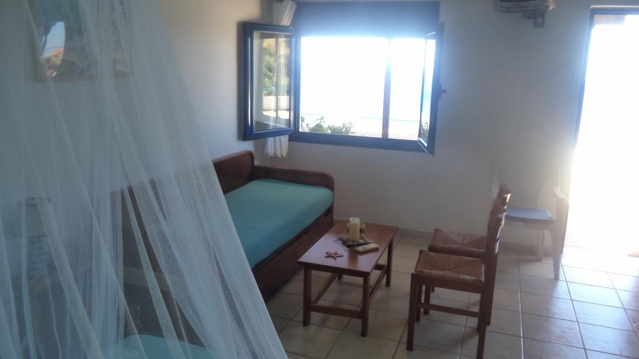 Aparthotel Avra