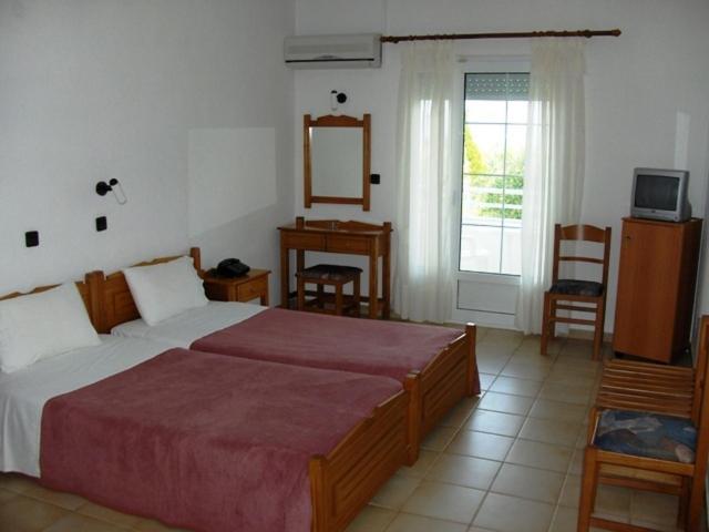Achillion Hotel 3*