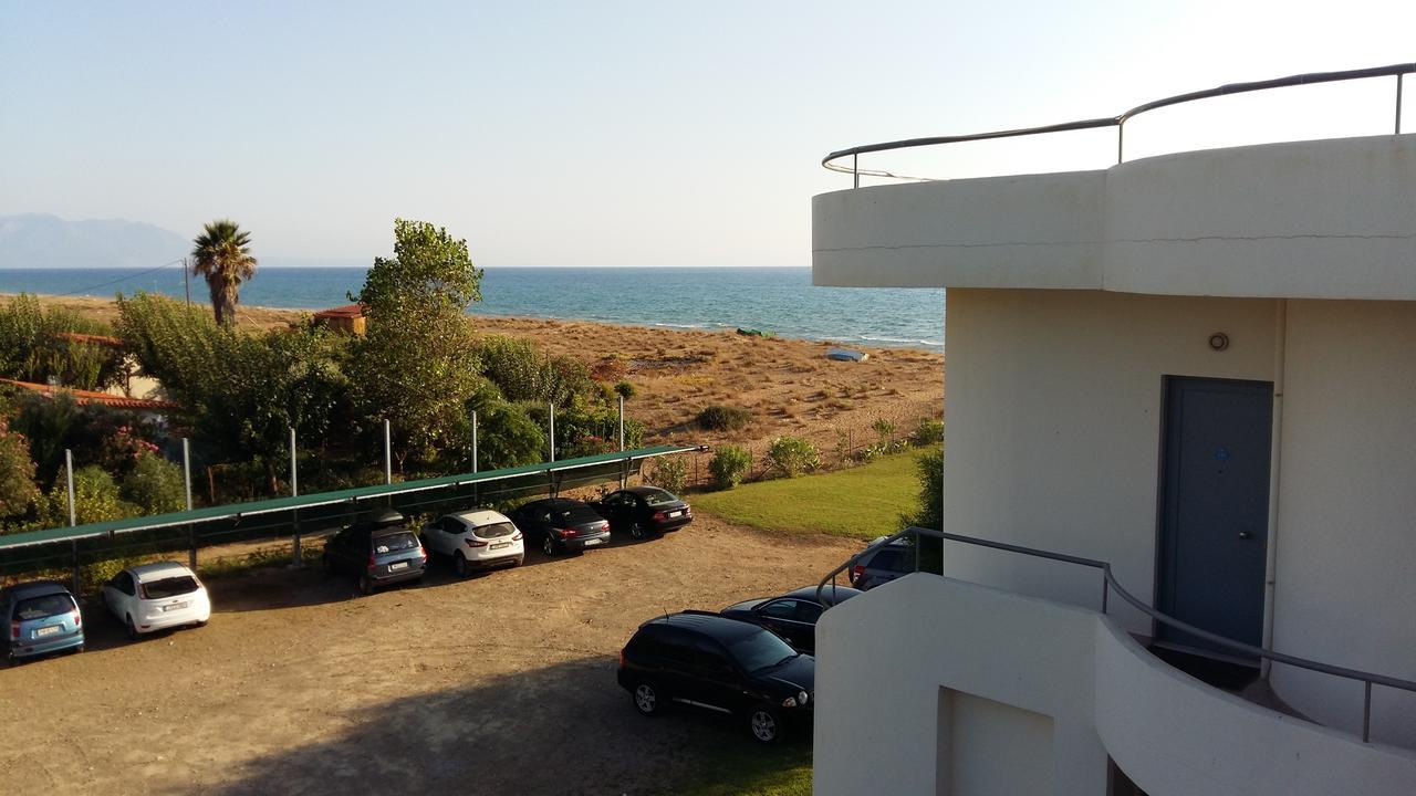 Ostria Kakovatos 3*