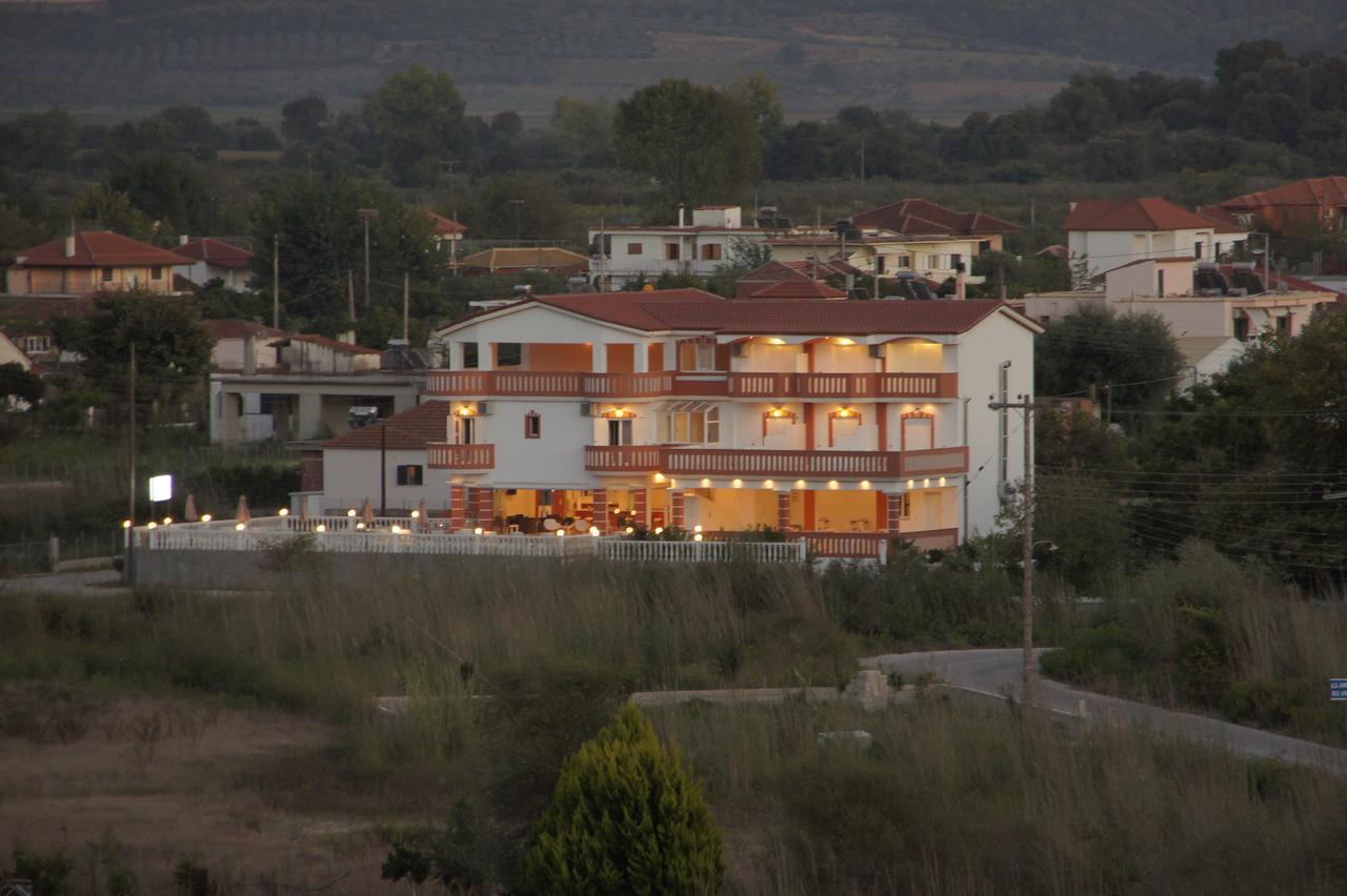 Alexandros Hotel 3*