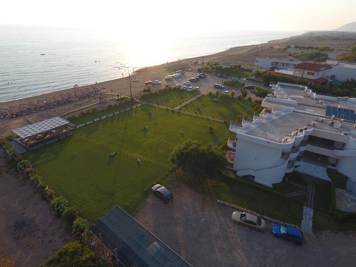 Hotel Ostria Kakovatos 3*