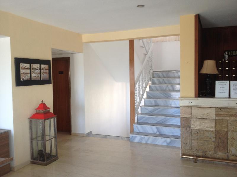 Sunshine Hotel