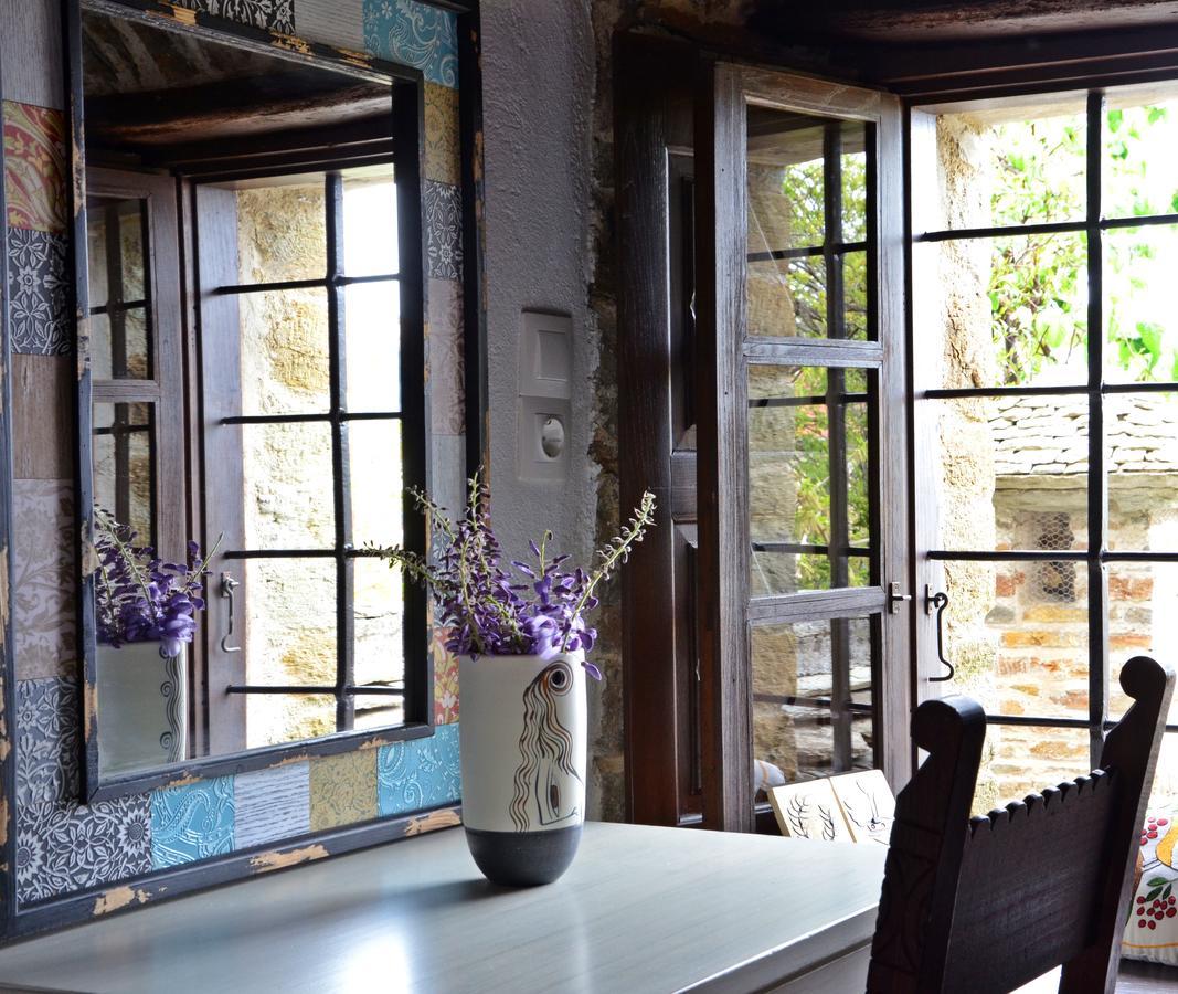 Guest house Fyloma With 5 Bedrooms Lafkos
