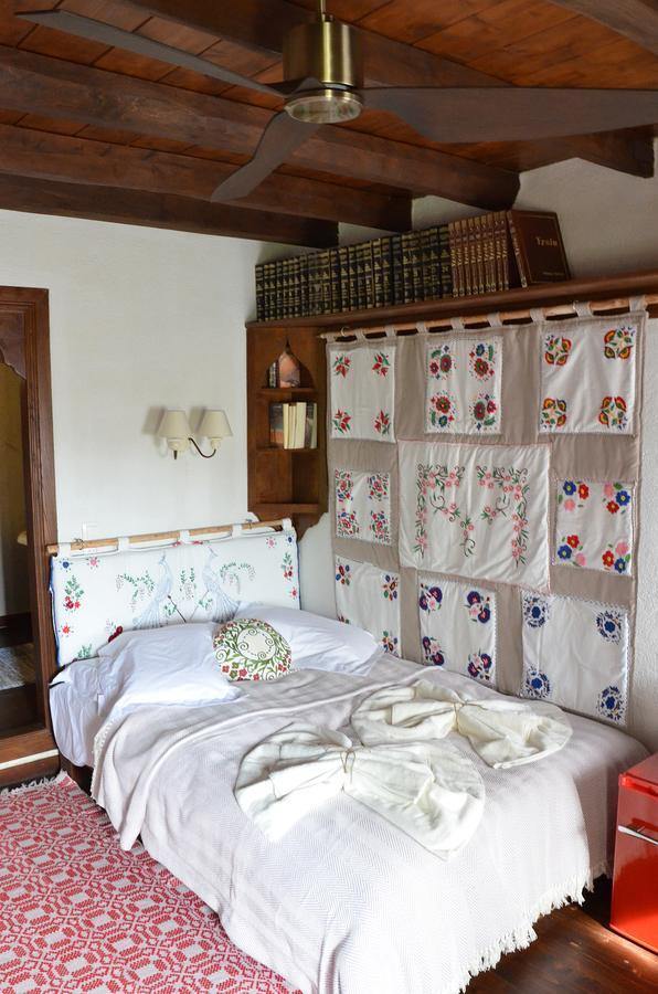 Fyloma With 5 Bedrooms Guest house 4*