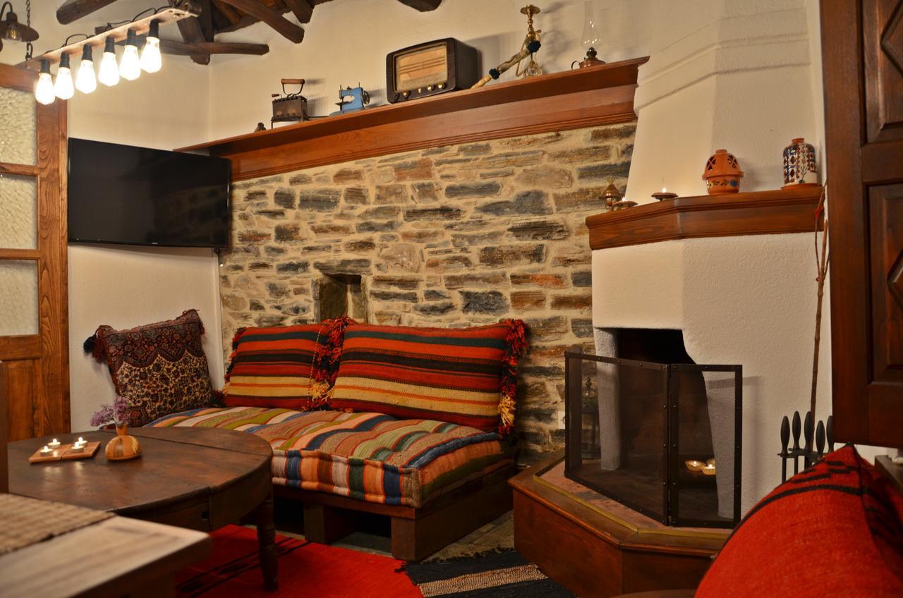 Fyloma With 5 Bedrooms Lafkos