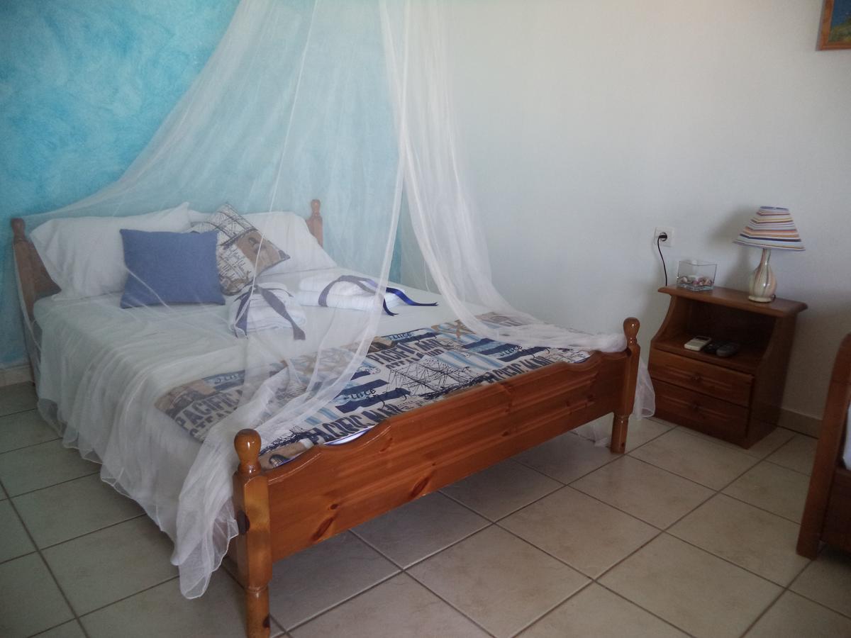 Aparthotel Avra 3*