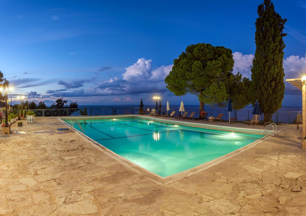 Kouros Hill Aparthotel