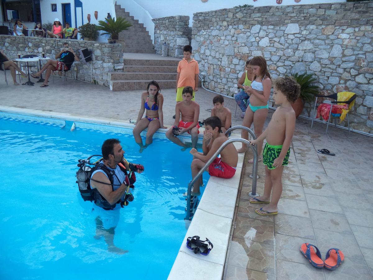 Aparthotel Avra 3*