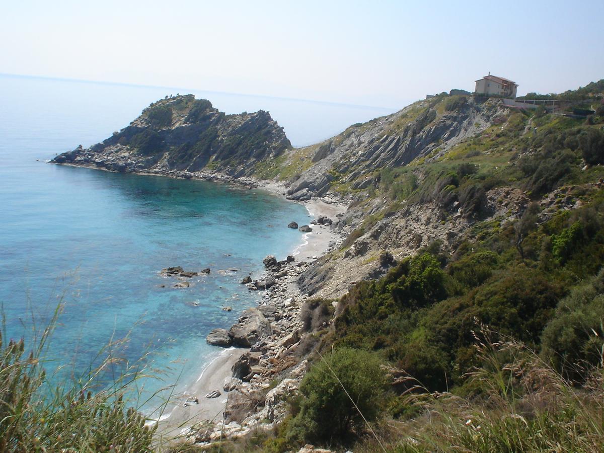 Aparthotel Avra