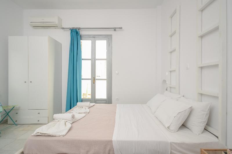 Depis Hotel Naxos City