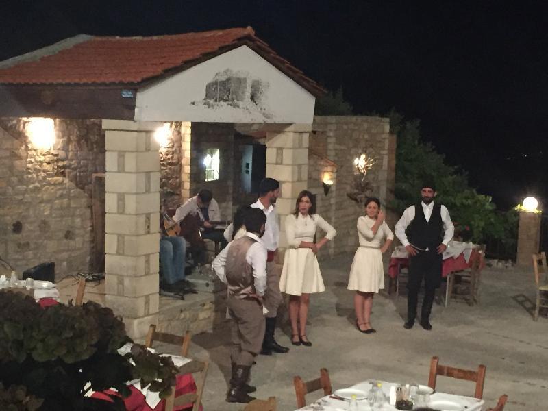 Aravanes Mountain & Eco Cuisine Hotel