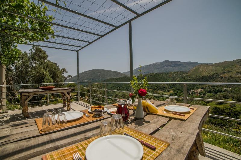 Aravanes Mountain & Eco Cuisine Hotel Crete Island