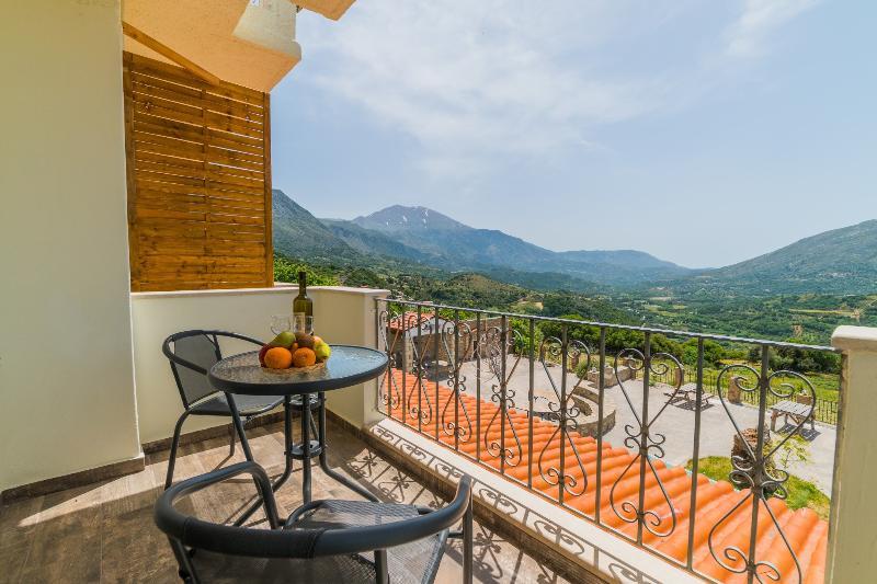 Hotel Aravanes Mountain & Eco Cuisine Crete Island