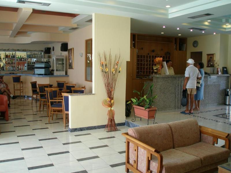 Hotel Tolo
