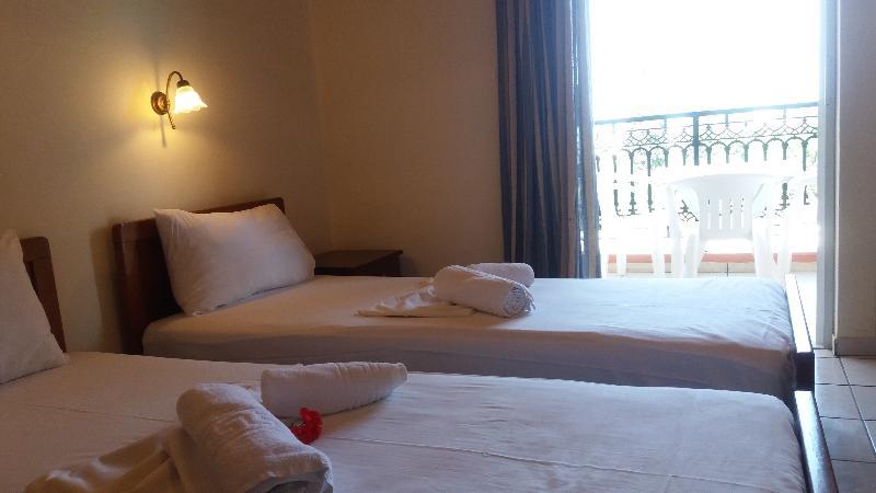 Aparthotel ζante Dolphin