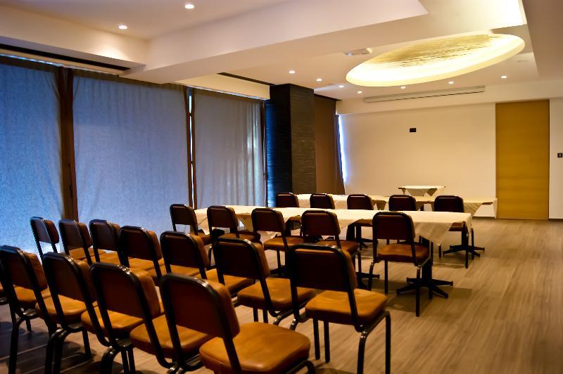 Hotel Adonis Patras