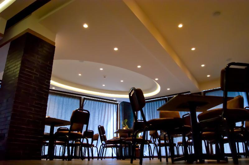 Hotel Adonis 3*